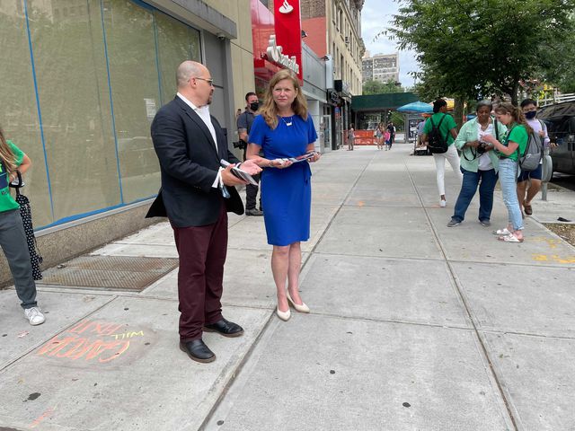 A photo of Kathryn Garcia campaigning at W 109th and Broadway
